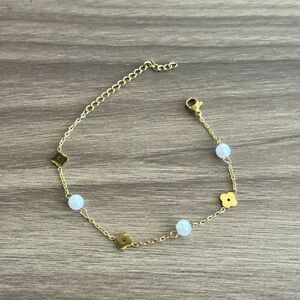 Flower Bracelet Q826